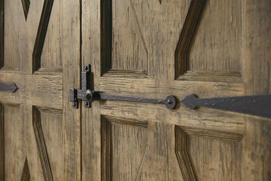 La Grange - Mt. Maria Wardrobe