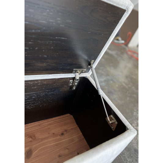 Lydia - Queen Upholstered Storage Footboard - White