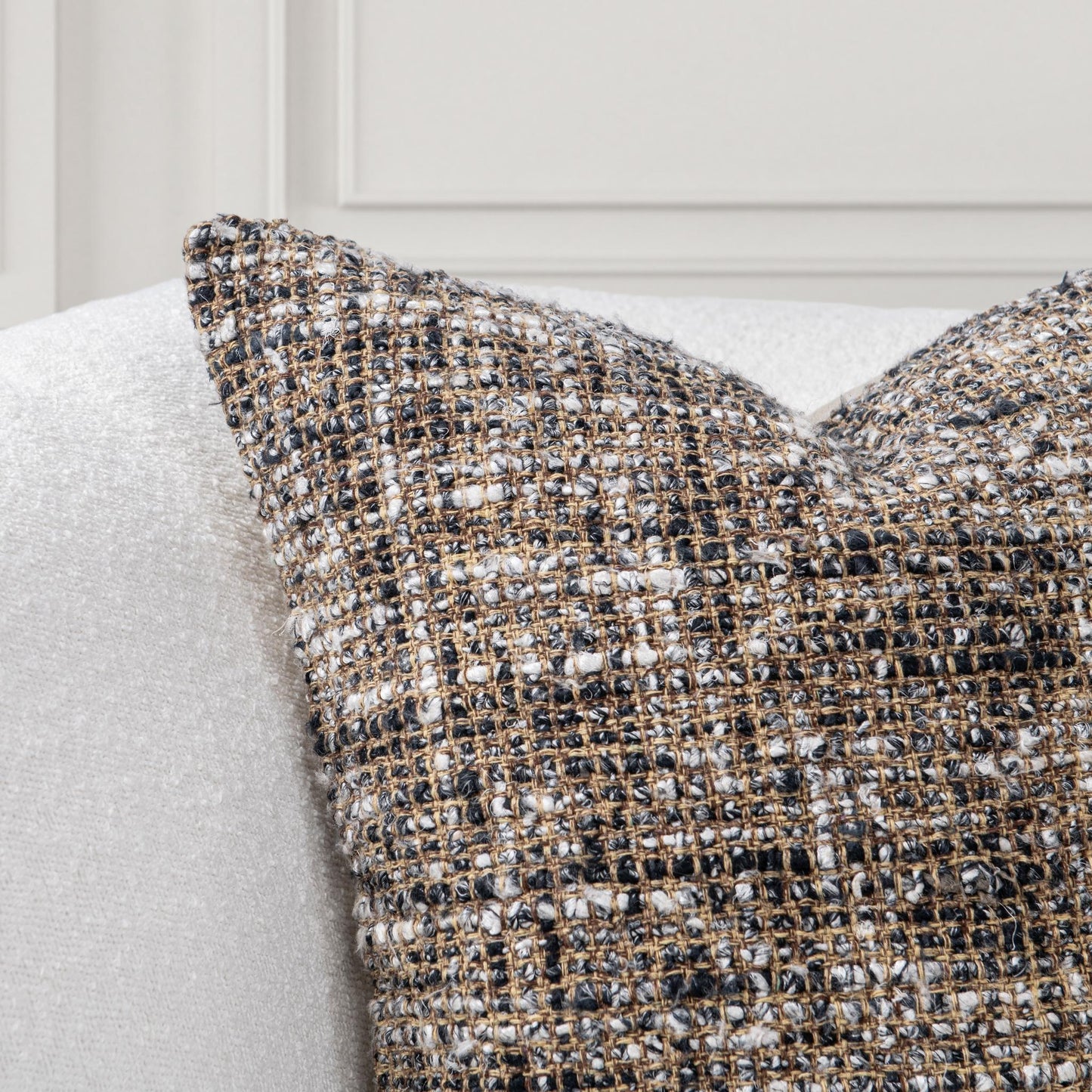 Villa Classics - Porter 22" x 22" Accent Pillow - Black / Ivory