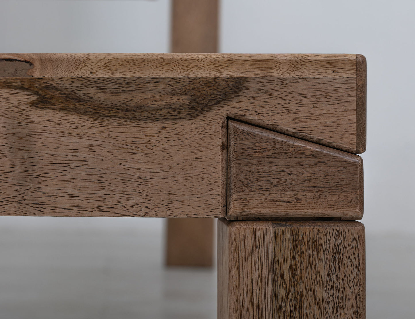 Atenas - Queen Platform - Desert Brown