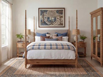 Seraphina - King Poster Wood Footboard - Sunlit Oak
