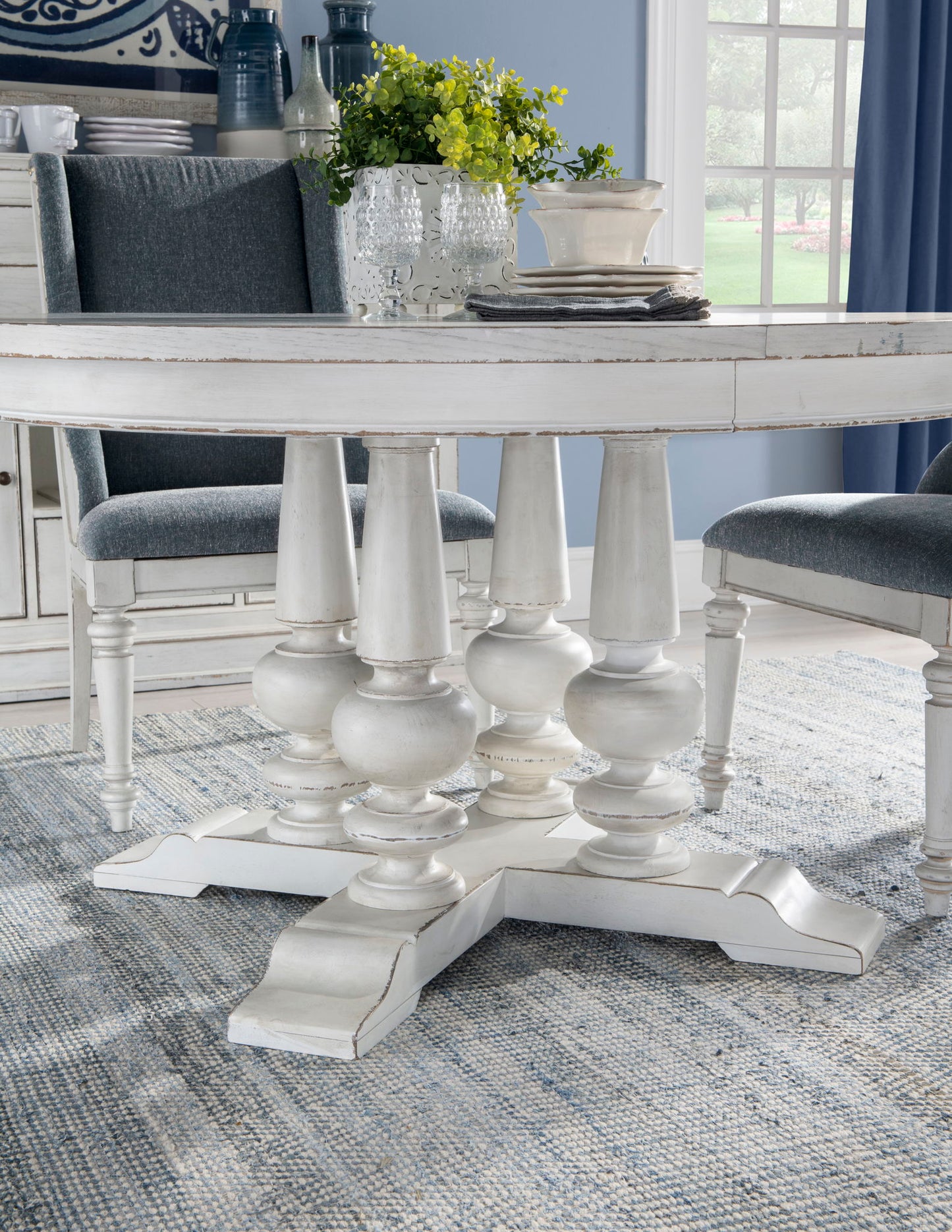 Cottage Park - Round Table Base - White