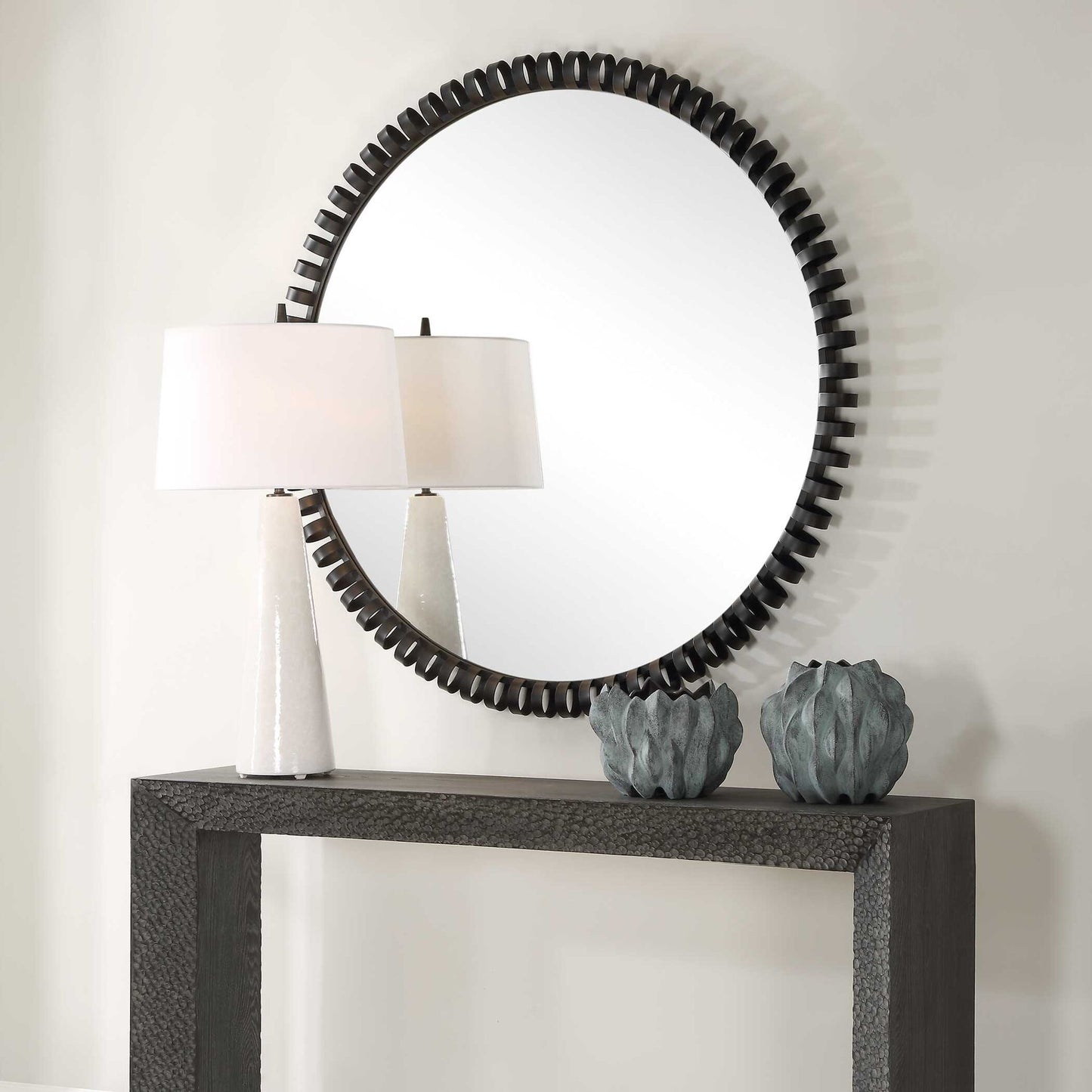 Corona - Modern Round Mirror