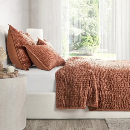 Bari - Velvet Quilt
