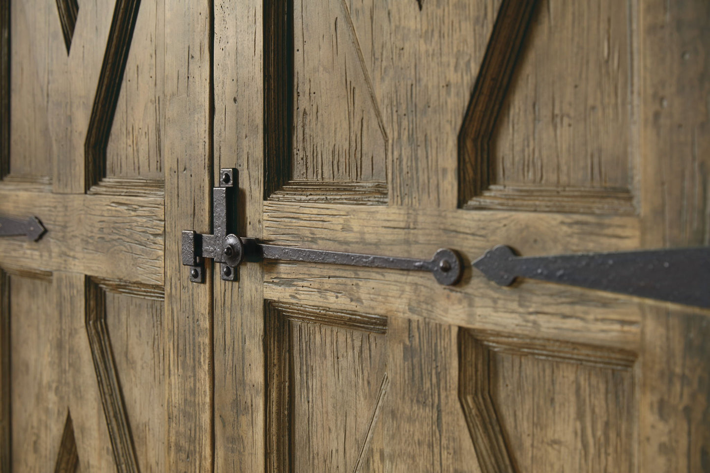 La Grange - Mt. Maria Wardrobe