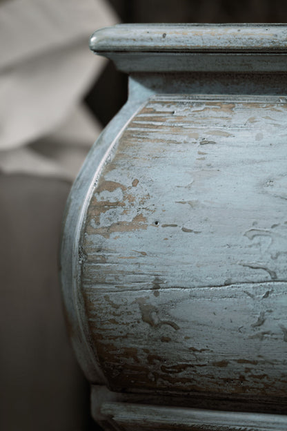 Beaumont - Bachelors Chest