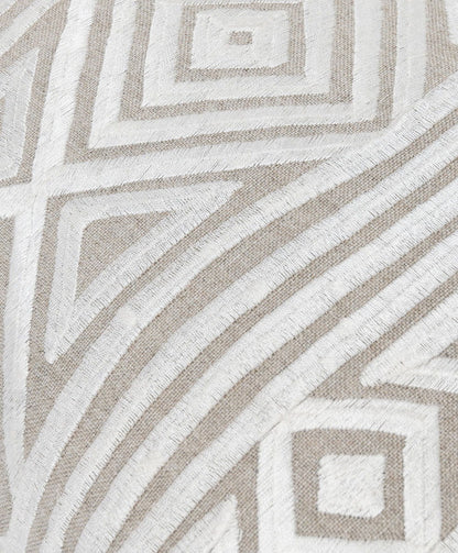 Intrigue - IN Raleigh Pillow - Natural / Ivory