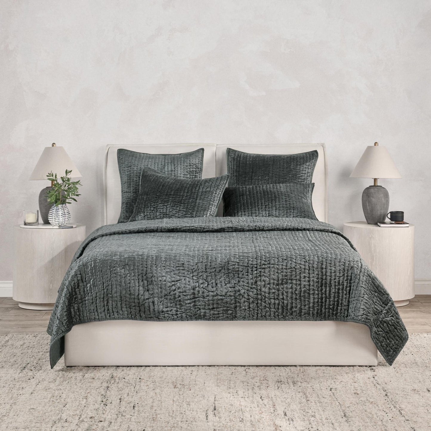 Bari - Velvet Sham