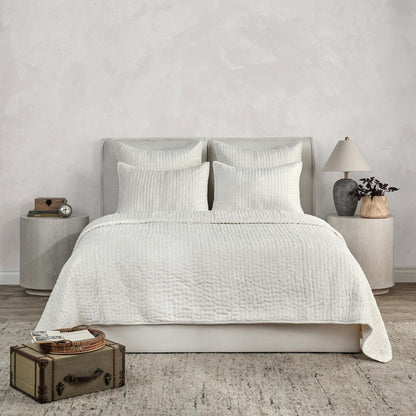 Bari - Velvet Quilt