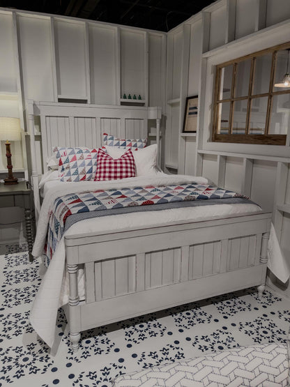 Vintage Market - Shelter Headboard Twin - White