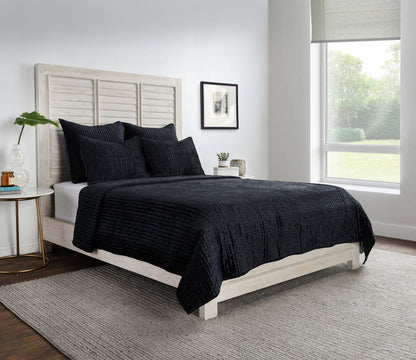 Bari - Velvet Queen Quilt - Onyx