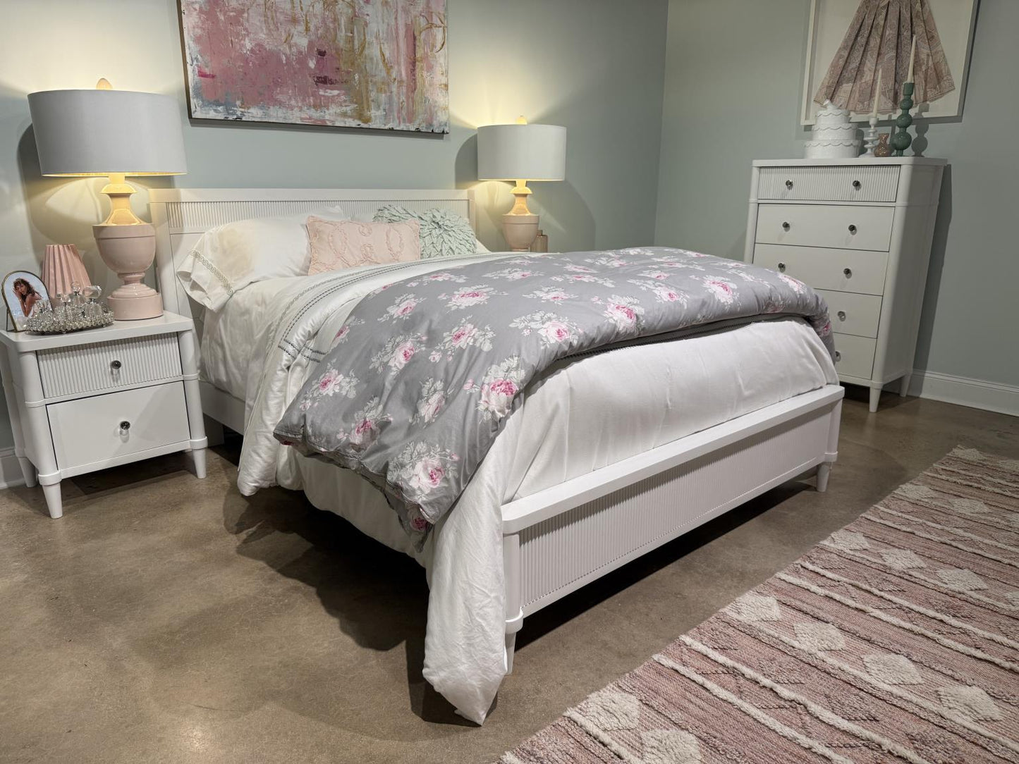 Adeline - Queen Panel Footboard With Slats - Cloud White
