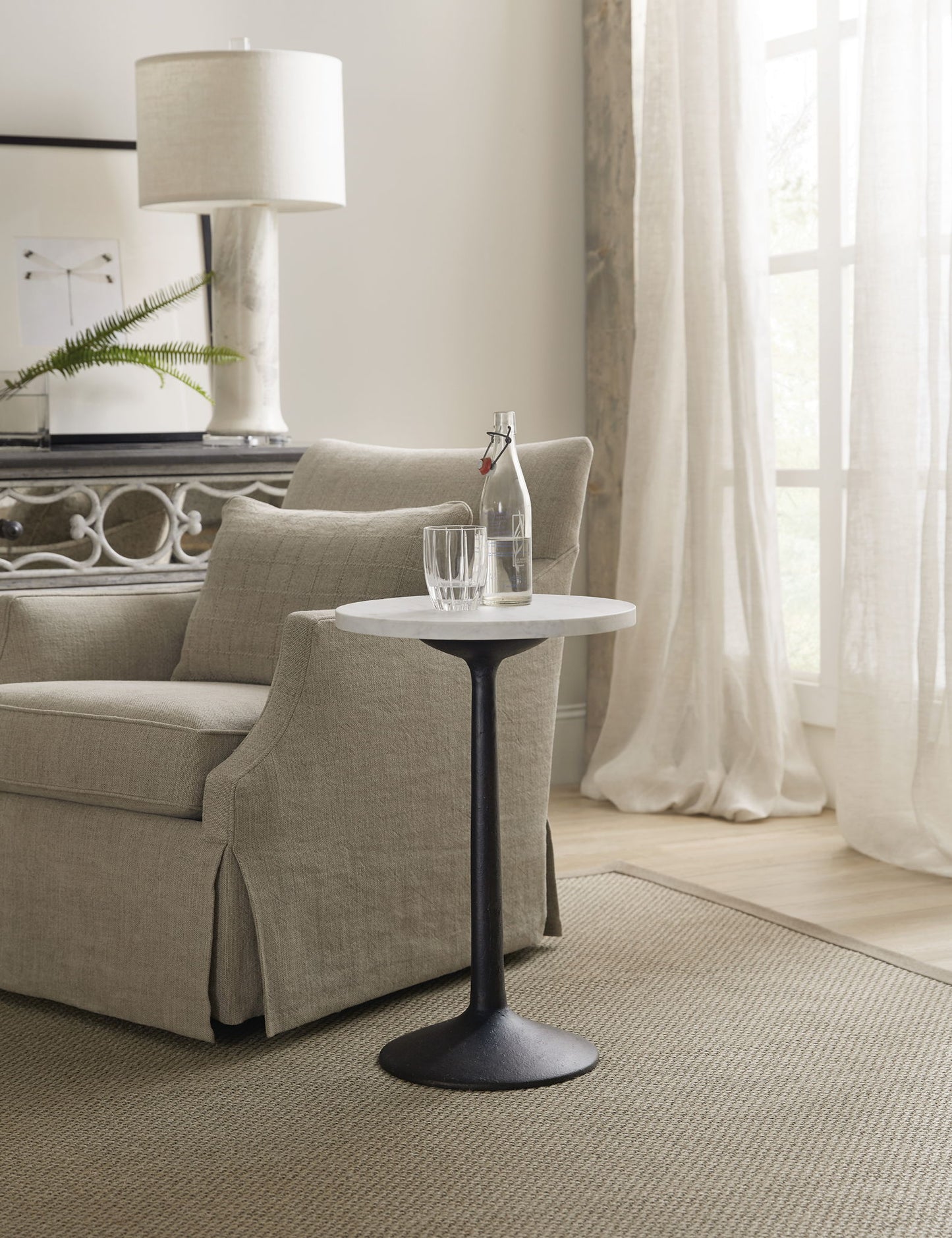 Beaumont - Martini Table - White / Black