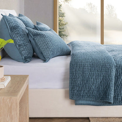 Bari - Velvet Quilt