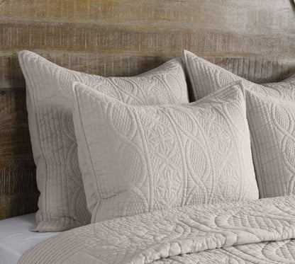 Anessa - Quilt Set