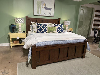 Lake House - Queen Panel Footboard - Pinecone