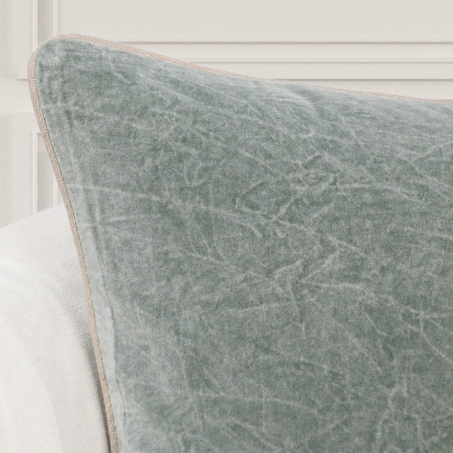 Heirloom Velvet - SLD Pillow