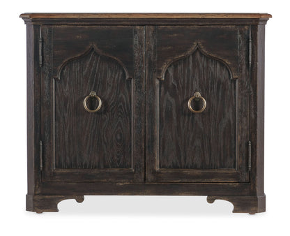 Americana - Two-Door Nightstand