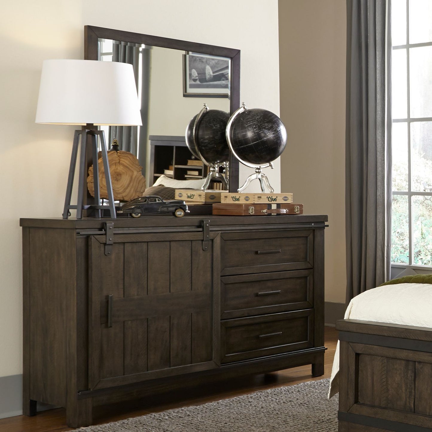 Thornwood Hills - Mirror - Dark Gray